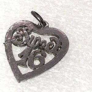 Vtg Sterling Silver Sweet 16 Heart Birthday Bracelet Charm / Mini Pendant